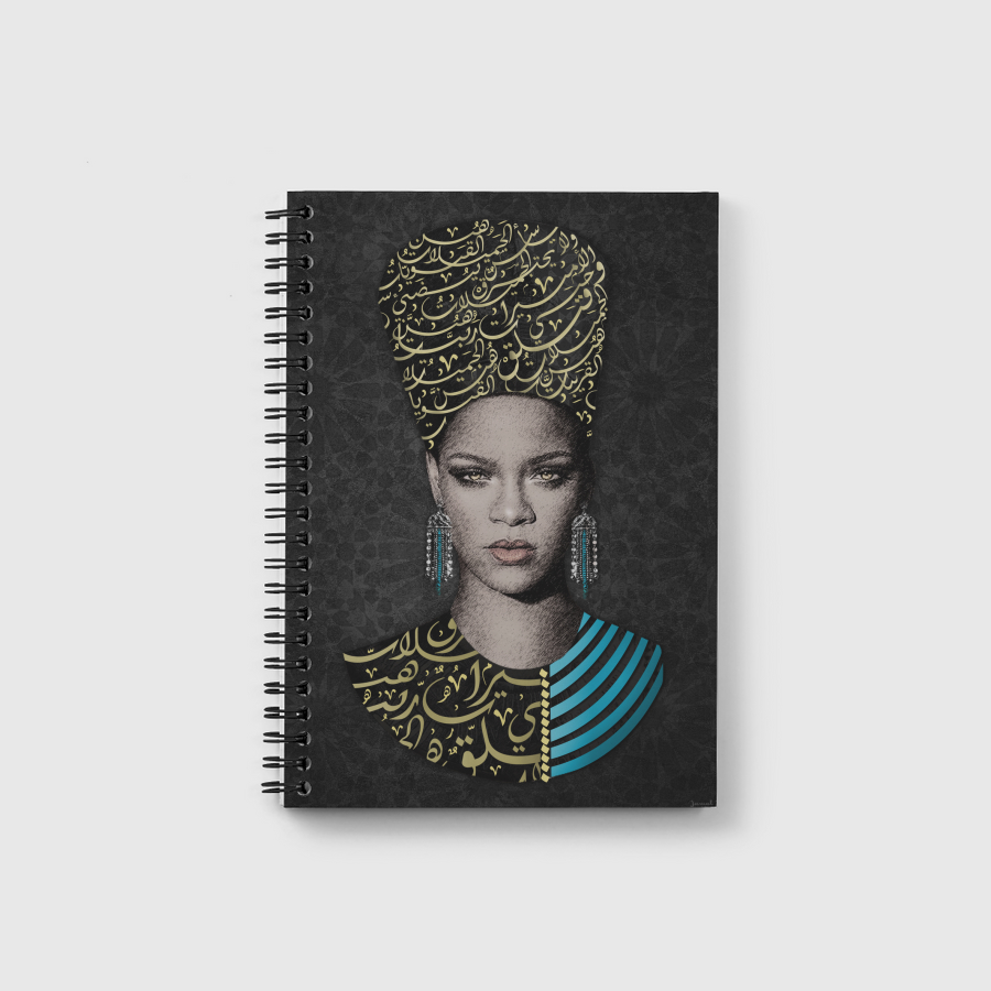Rihanna- Nefertiti 